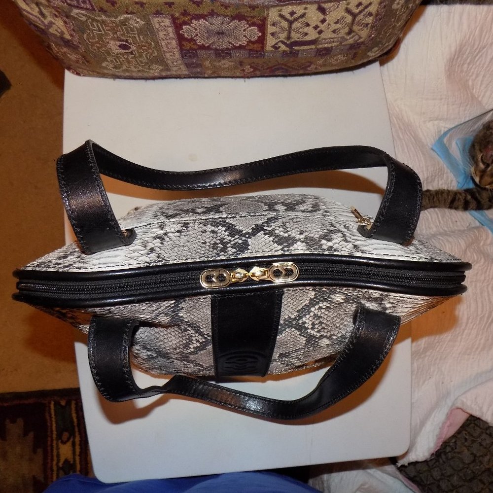 Marino Orlandi accordian bag snake embossed leather Italy - Picture 8 of 11